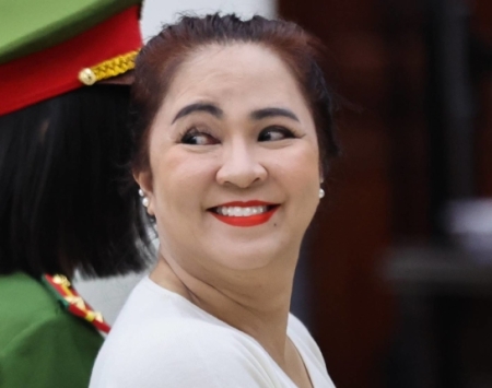 Bà Nguyễn Phương Hằng ra tù sớm 3 tháng